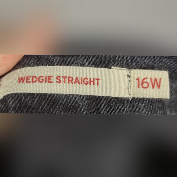 Levi's Wedgie High-Rise Straight Leg Faded Black Distressed Jeans Plus Size 16W - Picture 4 of 14